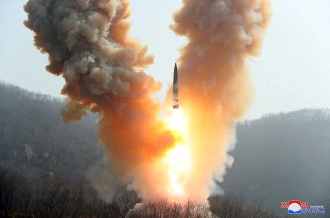 Triều Tiên thử nghiệm hệ thống vũ khí hạt nhân dưới nước